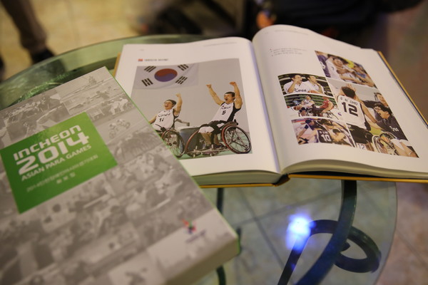 한국포토저널 협동조합은 2014년 인천 장애인 아시안게임과 2015년 휠체어 농구리그 사진집을 자체적으로 만들어 장애인 스포츠를 홍보하고 있다. 