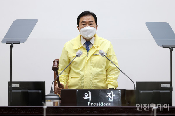 민주당 신은호(67, 부평구1) 인천시의장.