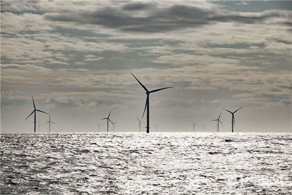 오스테드가 영국에 설치한 해상풍력발전기.(사진제공 인천시)