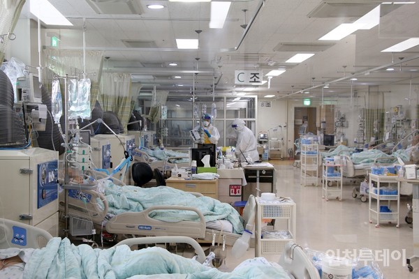 인천의료원이 운영하고 있는 중증환자 전담병상(사진제공 인천의료원)