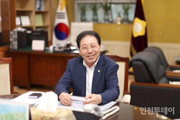 강후공 인천 중구의회 의장.(사진제공 중구의회)