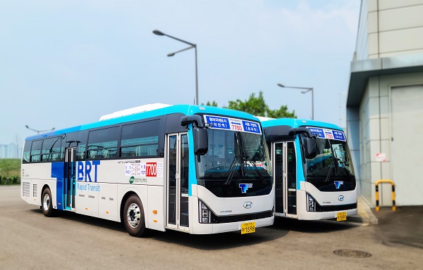인천교통공사가 청라~강서 BRT노선에 추가로 투입하는 CNG(압축천연가스) 대형좌석버스.