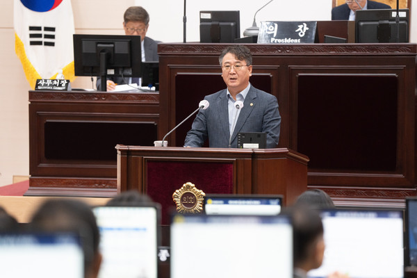 더불어민주당 이순학 인천시의원이 인천시의회 본회의에서 5분 발언을 하고 있다. (사진제공 인천시의회)