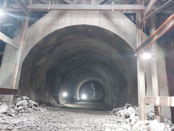 NATM 공법으로 관통한 인천1호선 검단연장선 터널의 모습.(사진 출처 최태안 본부장 SNS)