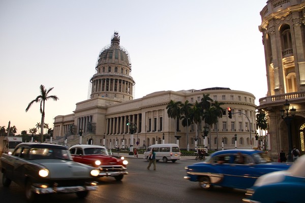 쿠바 수도 아바나에 위치한 국회의사당 전경. (사진 픽사베이)