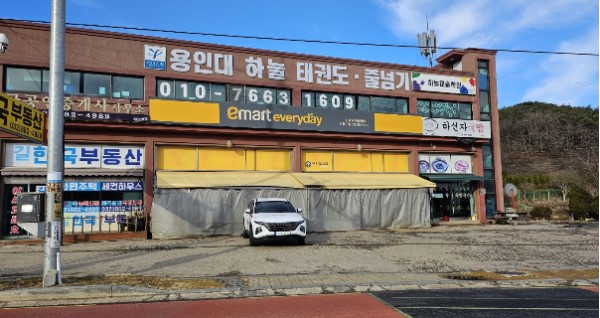 선재대교 화재로 인한 정전으로 영흥도 식당이 운영을 중단한 모습.(사진 독자제공) 
