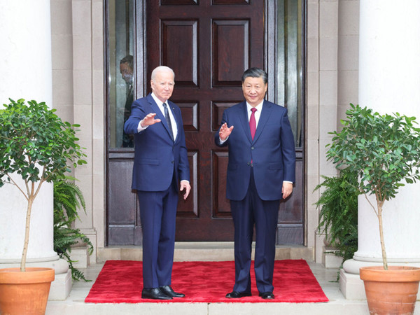 조 바이든 미국 대통령(왼쪽)과 시진핑 중국 국가 주석(오른쪽)의 모습.