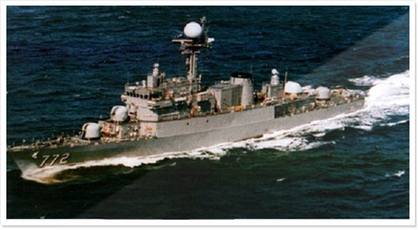 피격 당하기 전의 천안함 모습 (사진출처 대한민국 해군)