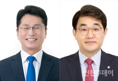 왼쪽부터 민주당 조택상 전 인천시 정무부시장, 국민의힘 배준영 국회의원.