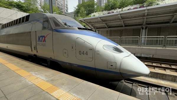 [문명의 궤도, 철도④] 세계 언론이 주목한 KTX, 기술 독립 시대 열다