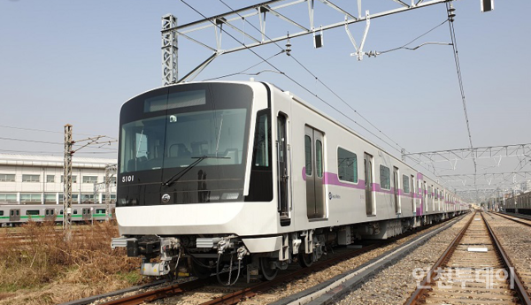 서울도시철도 5호선 전동차.(사진 제공 서울교통공사)