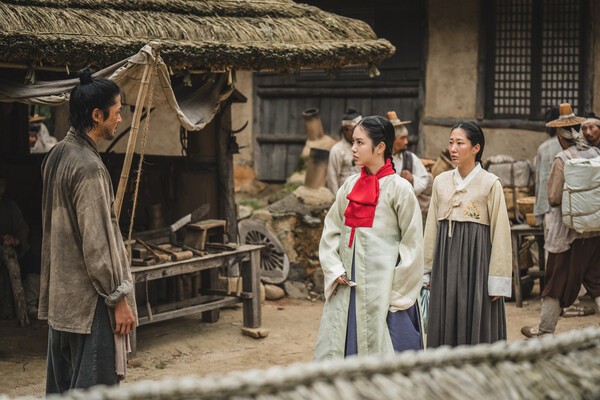 디즈니플러스 드라마 탁류 스틸컷