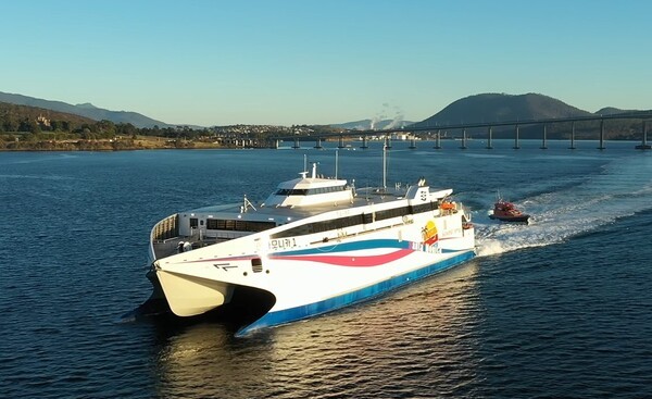 진도항-제주항 산타모니카호 씨월드고속훼리(주)