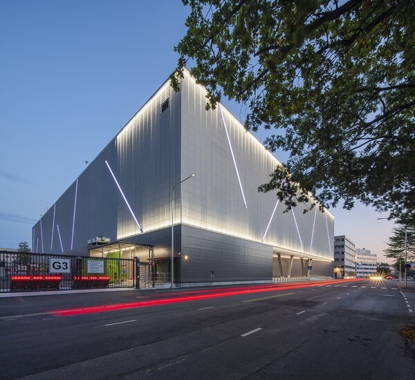 AI범용경제⑮-상_핀란드 헬싱키의 텔리아 데이터센터_텔리아.jpg