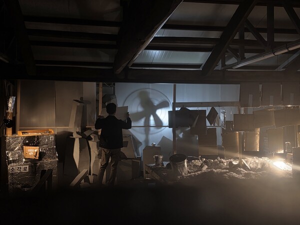 김준서 개인전 '빌트인 축지법' 전시 모습.(사진제공 김준서 작가)