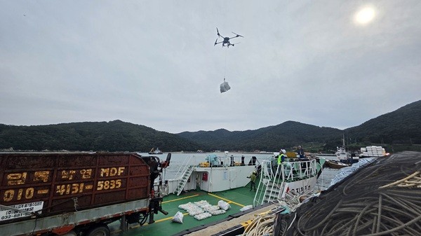 인천 드론배송 816km 날았다···갯벌 감시 6명 구조 - 뉴스 썸네일 이미지