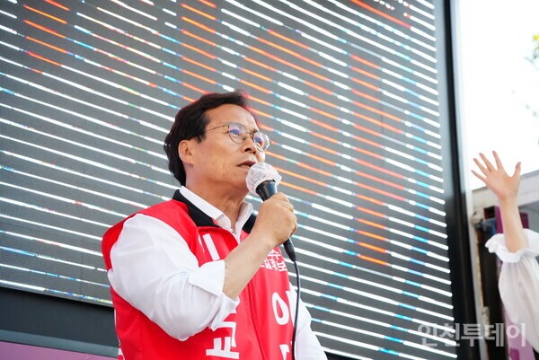 [단독] 이대형 인천시교육감 후보 캠프, 선정적 AI 홍보물로 ‘구두 경고’