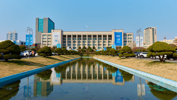 이민사 깃든 박찬대 모교 인하대 총동창회 "동포청 인천 남아야" - 뉴스 썸네일 이미지